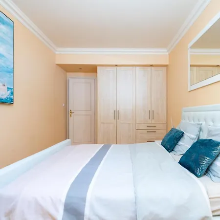 Апартаменты Prestige Mont Boron -terrace -sea View -2br *